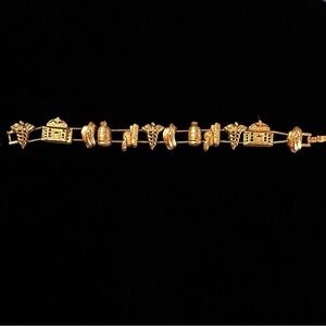 Nurse slider bracelet gold toned